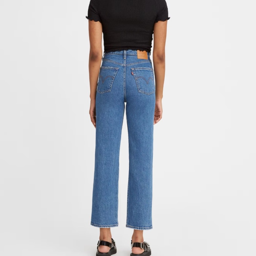 Levi’s Ribcage Straight Ankle Jeans